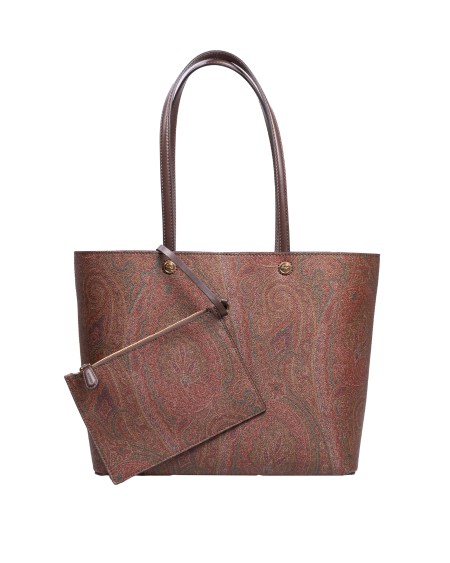 Shop ETRO  Shopping: Etro borsa media etro essential con pochette.
Mini pochette rimovibile.
Chiusura a moschettone.
Accessori metallici con finitura dorata.
Dimensioni: 26 x 25,5 x 12 cm.
Composizione: Tessuto di cotone Paisley jacquard spalmato con grana opaca e doppiato in tela;  Spalmatura: 100% in PVC; Dettagli: 100% pelle di vitello.
Made in Italy.. WP1D0024 AA001-M0019